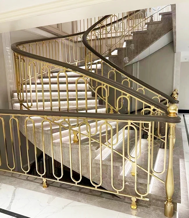 Quels sont les avantages de la main de l'escalier sculpté en aluminium de conception de luxe sur les escaliers en aluminium sur les escaliers ordinaires?
