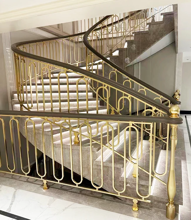 Comment les mains courantes des escaliers peuvent-elles améliorer la sécurité et l'esthétique dans votre espace?